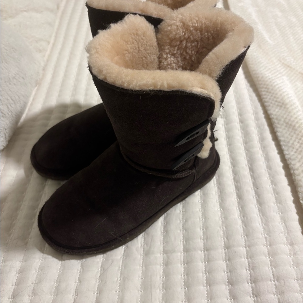 women’s size 7 bearpaw - Picture 5 of 8